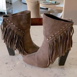 Gray fringe bootie, size 9